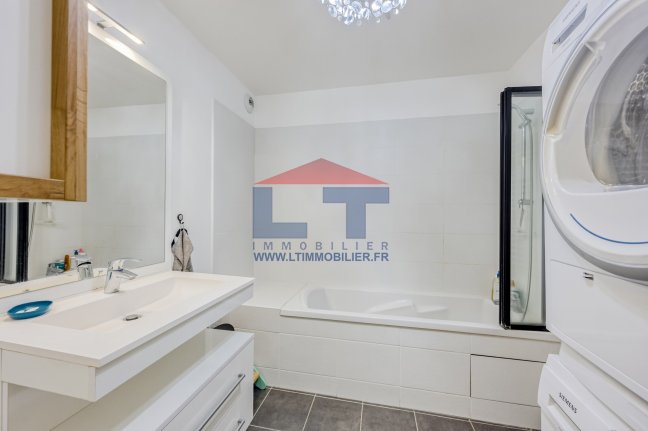 Vente Appartement  3 pices - 71m 93100 Montreuil